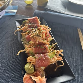 Corazon Beach Club - Sushi by the pool - Lounges Near Me - Cabo San Lucas, BCS