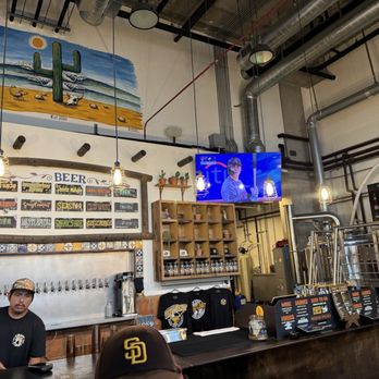 Craft Coast Beer & Tacos - Order your drinks here! You can also order food at this area or you can use the QR code on the tables to order food. - Tacos Near Me - Oceanside, California