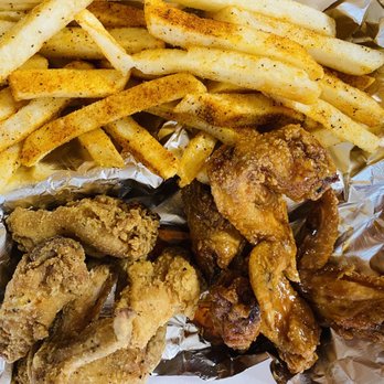 Pigg-Ah-Boo's - Miami Heat Wings, Lemon Pepper Wings and seasoned fries - Southern Near Me - Thomson, Georgia
