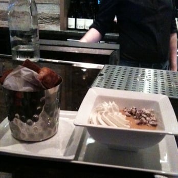Catalyst Restaurant - New American Near Me - Cambridge, Massachusetts
