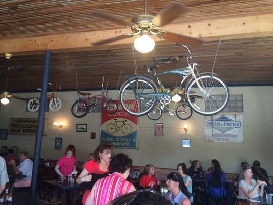 KY's Olde Towne Bicycle Shop by null