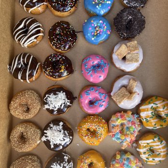 Mini Donut Factory - My assortment of donuts - Donuts Near Me - Wheeling, Illinois