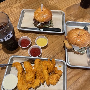Hopdoddy Burger Bar - Burgers Near Me - Atlanta, Georgia Hopdoddy Burger Bar - Burgers Near Me - Atlanta, Georgia