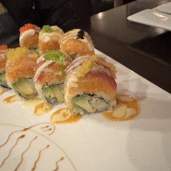 Umami - 27. King Royal Roll - Sushi Bars Near Me - Vernon, Connecticut