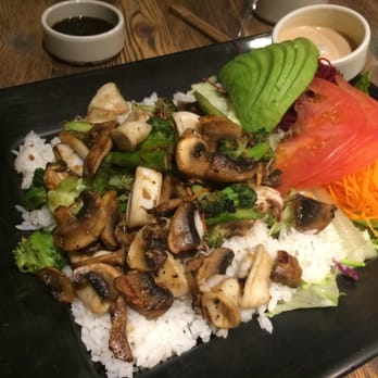Sushi Roll - Calamari something something - Japanese Near Me - México, D.F., DIF