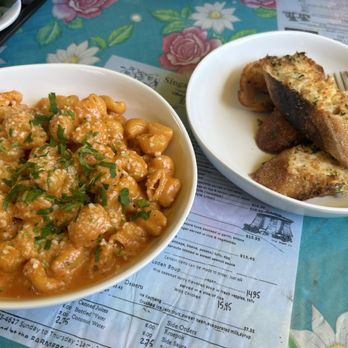 Pasta Corner - Our famous Vodka Pink Sauce (16oz), Garlic Bread - Pasta Shops Near Me - Los Angeles, California Pasta Corner - Our famous Vodka Pink Sauce (16oz), Garlic Bread - Pasta Shops Near Me - Los Angeles, California