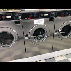 Wenatchees Best Laundry - Washers