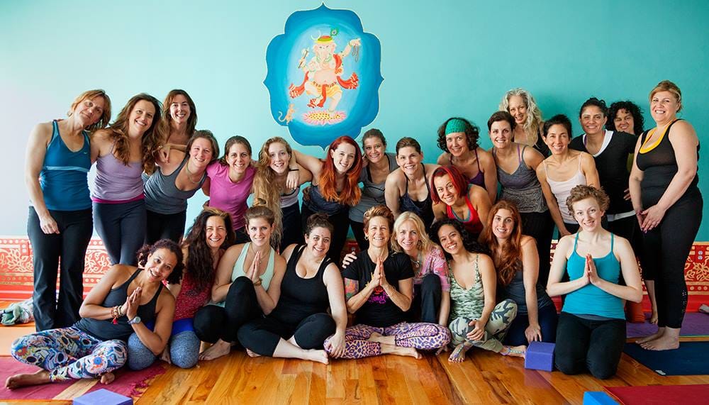 Bhakti Barn Yoga Logo