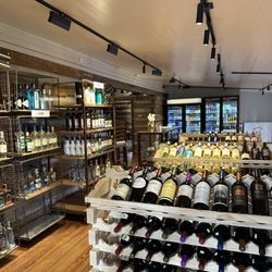 Round Top Liquor Shop