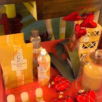 Matamo Designs - Cashmere kiss smells good and looks great next to the hearts(Festive for Valentine's Day!) - Gift Shops Near Me - Mount Dora, Florida