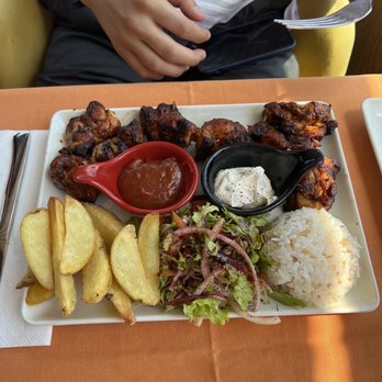 Hanzade Bosphorus Restaurant - Turkish Near Me - Istanbul, 34