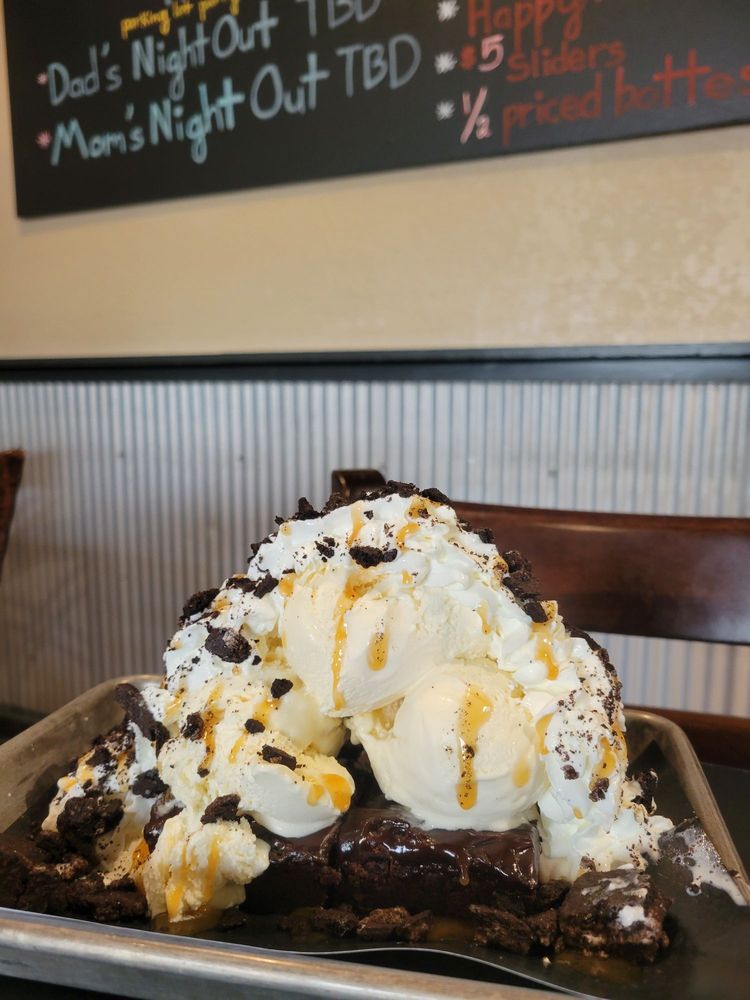 CHALKBOARD WINGS & BBQ 62 Photos & 65 Reviews 8723 Cooper Rd