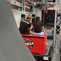 Los Angeles Ninja Academy - Jessie Graff coaching