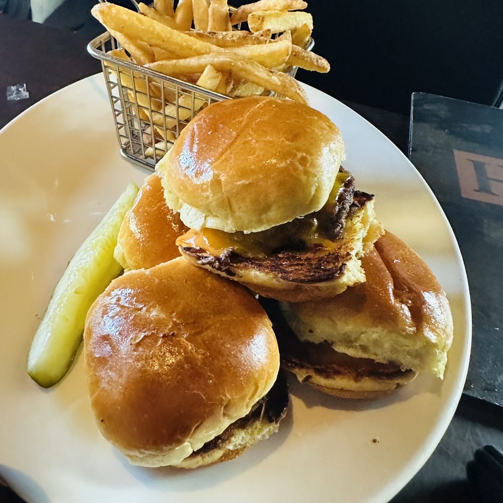 Yard House - HH Classic Sliders - New American Near Me - Carlsbad, California Yard House - HH Classic Sliders - New American Near Me - Carlsbad, California