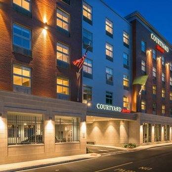 Courtyard by Marriott Edgewater NYC Area - Hotels Near Me - Edgewater, New Jersey