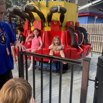 Six Flags Over Georgia - My girs - Amusement Parks Near Me - Austell, Georgia Six Flags Over Georgia - My girs - Amusement Parks Near Me - Austell, Georgia