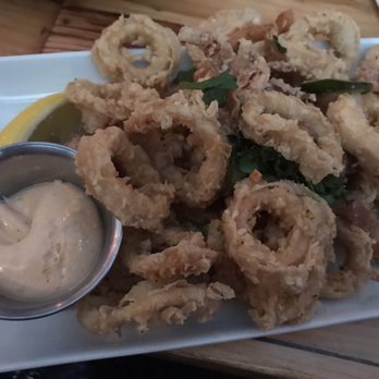 Bevy - Calamari - Cocktail Bars Near Me - Honolulu, Hawaii