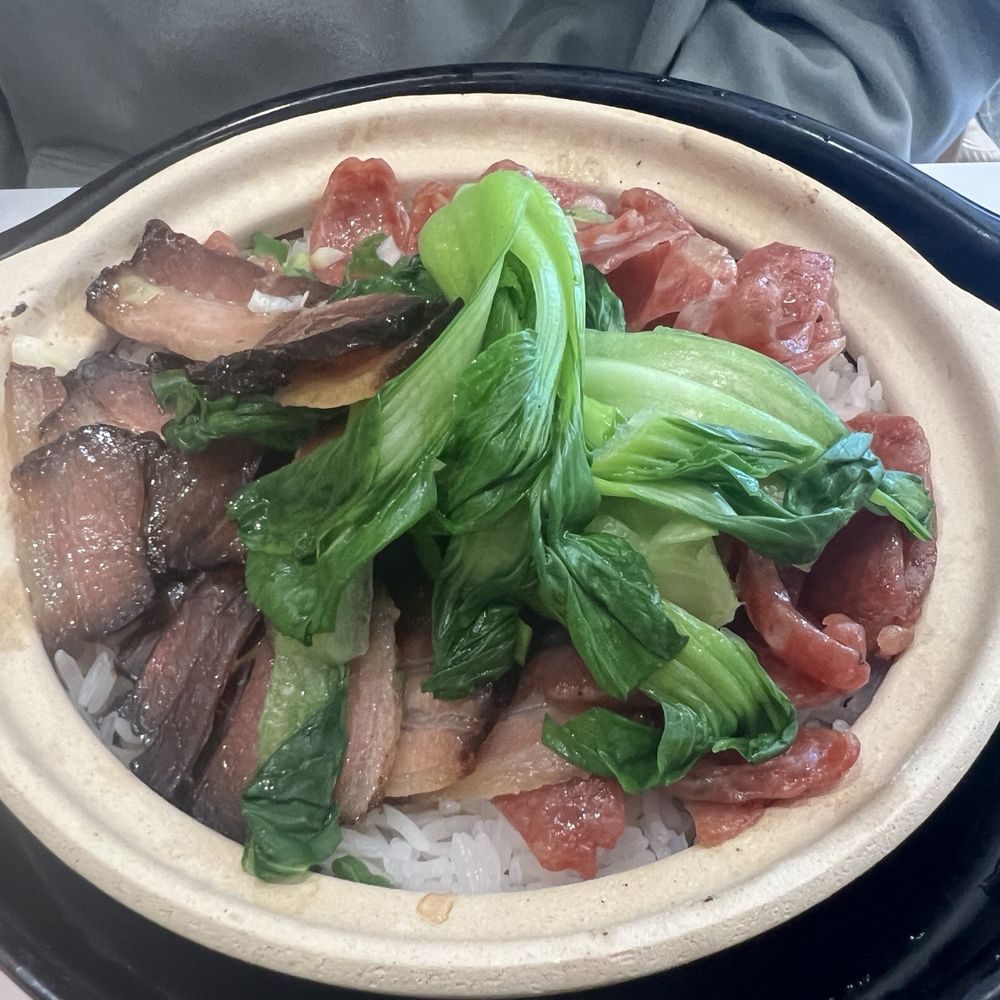 BZZ Clay Pot - Chinese Near Me - Cupertino, California