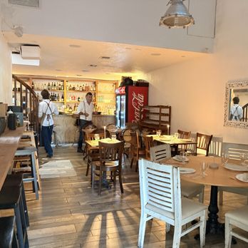 Sagra Pizza Bar - Inside dining area with the bar - Pizza Near Me - Miami, Florida Sagra Pizza Bar - Inside dining area with the bar - Pizza Near Me - Miami, Florida
