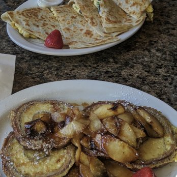 Rainbow Cafe - Burgers Near Me - Elmhurst, Illinois