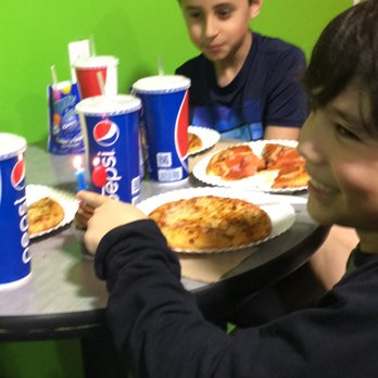 Sky Zone Trampoline Park - Pizza and drinks - Trampoline Parks Near Me - Vacaville, California