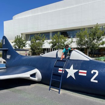 Lions Park - Giant plane - Parks Near Me - Costa Mesa, California