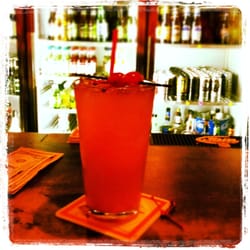 Raelyn's Pub & Eatery - Mai Tai