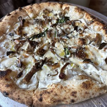 Lupo - Funghi Pie - Pizza Near Me - Louisville, Kentucky Lupo - Funghi Pie - Pizza Near Me - Louisville, Kentucky