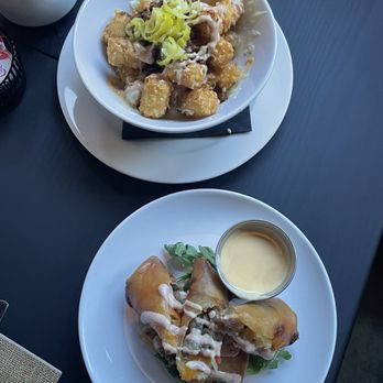 Barrel & Bacon - Sinful Tots & Fili Cheesesteak Rolls - Cocktail Bars Near Me - Seattle, Washington Barrel & Bacon - Sinful Tots & Fili Cheesesteak Rolls - Cocktail Bars Near Me - Seattle, Washington