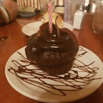 Broken Oar Restaurant - Awesome chocolate cupcake - American Near Me - Moab, Utah Broken Oar Restaurant - Awesome chocolate cupcake - American Near Me - Moab, Utah