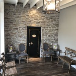 Auburn Dental - Lobby