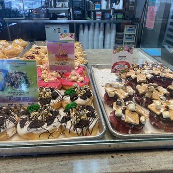 Mojo Donuts - Donuts Near Me - Pembroke Pines, Florida