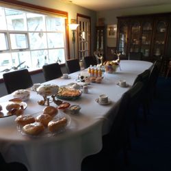 Kenoza Lake View Manor - Morning breakfast.