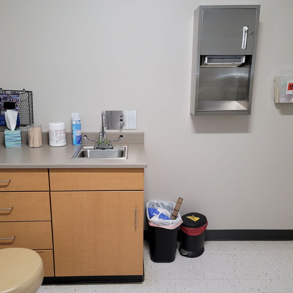 Eastern Shore Urgent Care - Exam room - Urgent Care Near Me - Daphne, Alabama