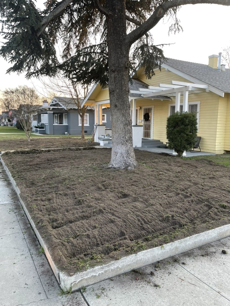 Slide of Ayalas Roofing and Construction