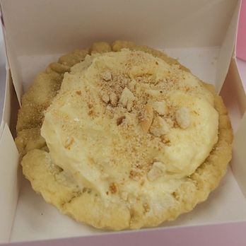 Crumbl - Humble - Bananna pudding - Bakeries Near Me - Humble, Texas Crumbl - Humble - Bananna pudding - Bakeries Near Me - Humble, Texas