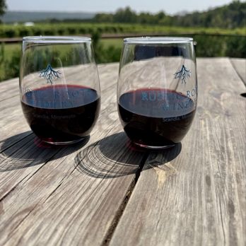 Rustic Roots Winery - Wine Tasting Room Near Me - Scandia, Minnesota