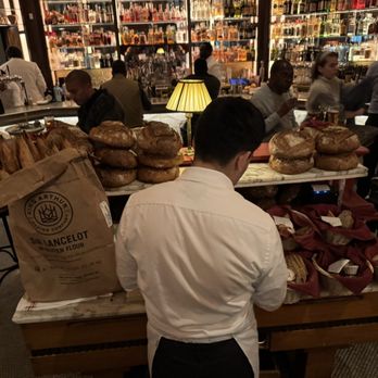 Le Diplomate - House Bread table - Brasseries Near Me - Washington, DC, District of Columbia