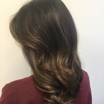 Zara Hair Studio - after zara worked her magic on my hair! cut off two inches and rebleached for the same balayage effect, and toned! - Hair Stylists Near Me - Beaverton, Oregon