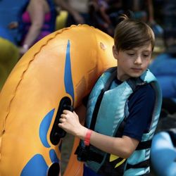 Tubby Tubes River - Let's go tubing!