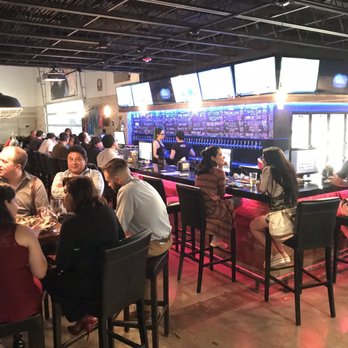 Rolling Waves Brewing and Distillery - Bar area - Breweries Near Me - Doral, Florida Rolling Waves Brewing and Distillery - Bar area - Breweries Near Me - Doral, Florida