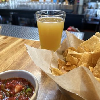 Cactus Restaurants - Kirkland - Chips, Salsa and Beer - Tex-Mex Near Me - Kirkland, Washington