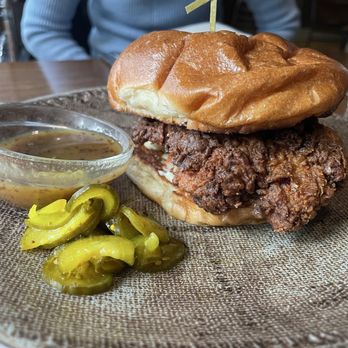 Compline Restaurant - Fried chicken sandwich - Wine Bars Near Me - Napa, California