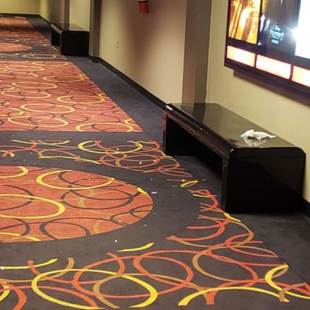 AMC Spring 10 - Cinema Near Me - Spring, Texas