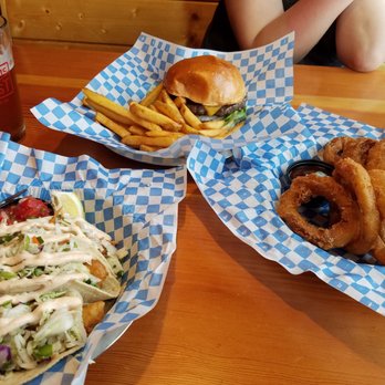 Public Coast Brewing - Fish Tacos, Harris Beef Burger and Onion Rings! Delicious! - American Near Me - Cannon Beach, Oregon Public Coast Brewing - Fish Tacos, Harris Beef Burger and Onion Rings! Delicious! - American Near Me - Cannon Beach, Oregon