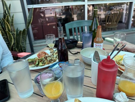 Breakfast Buzz by null