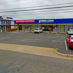Exterior outside entrance of Waco Mattress Center - Stop by and see us at 636 N Valley Mills Dr, Waco, TX - Waco, Texas Exterior outside entrance of Waco Mattress Center - Stop by and see us at 636 N Valley Mills Dr, Waco, TX - Waco, Texas