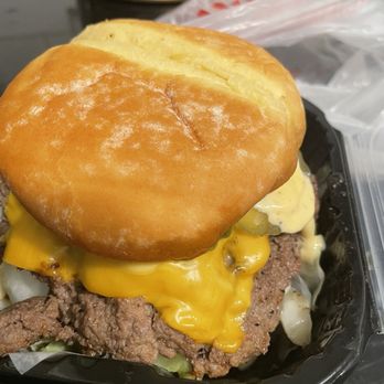 The Mac - Cheeseburger - New American Near Me - Tigard, Oregon The Mac - Cheeseburger - New American Near Me - Tigard, Oregon