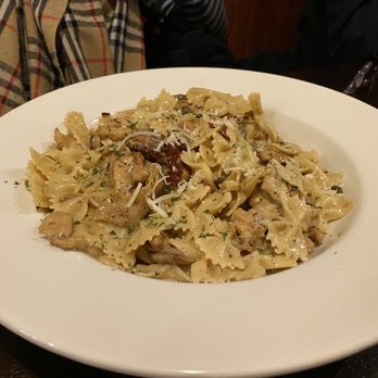 Sage Bistro - Chicken masala pasta - American Near Me - Alhambra, California Sage Bistro - Chicken masala pasta - American Near Me - Alhambra, California