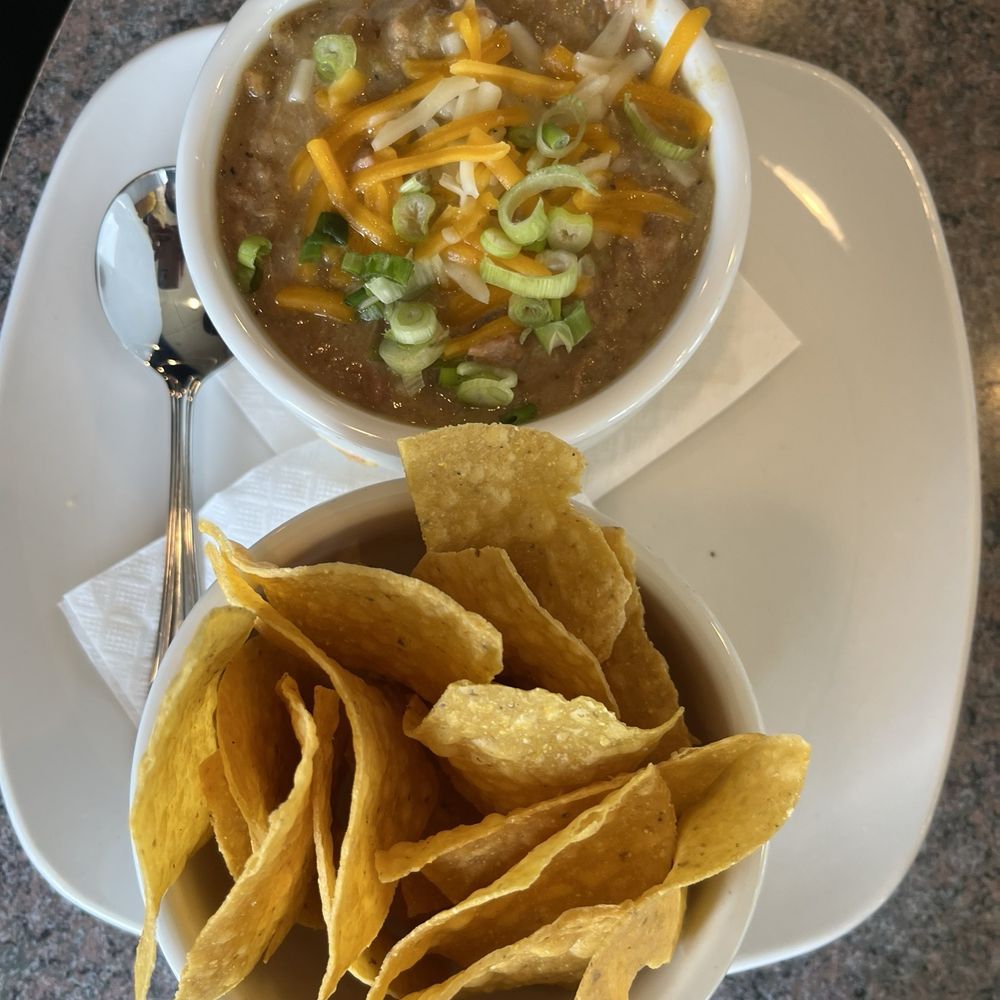 Oskar Blues Grill & Brew - Smoked pork green chili soup - Burgers Near Me - Lyons, Colorado